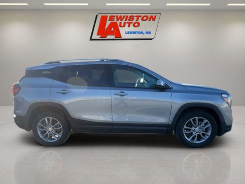 Certified 2024 GMC Terrain SLT w/ Infotainment Package II image 6