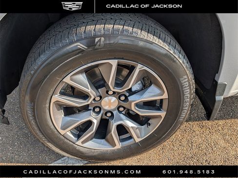 Used 2024 Chevrolet Silverado 1500 LT image 24