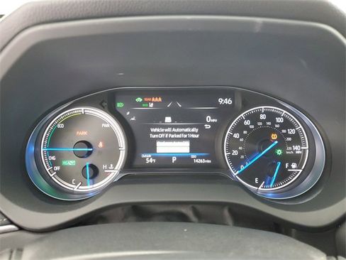 Used 2024 Toyota Venza XLE image 26