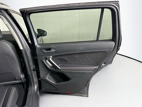 Used 2024 Volkswagen Tiguan Wolfsburg Edition image 29