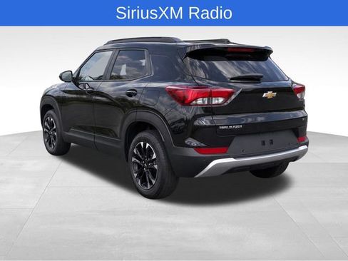 Used 2021 Chevrolet TrailBlazer LT w/ Convenience Package FWD image 8