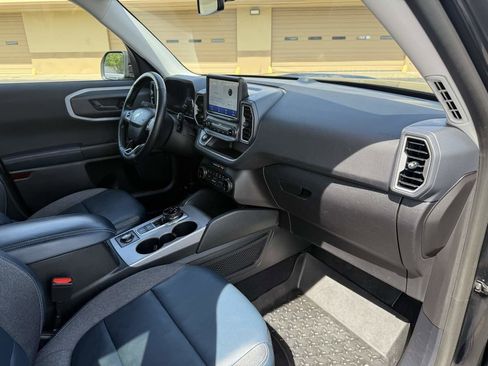 Used 2022 Ford Bronco Sport Outer Banks image 18
