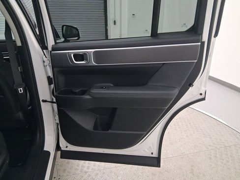 Used 2025 Hyundai Santa Fe SEL image 27