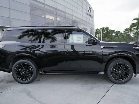 New 2026 INFINITI QX80 4WD image 25