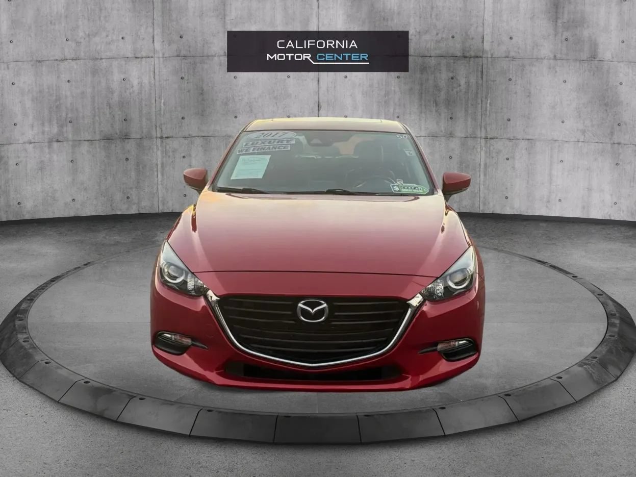 Used 2017 MAZDA MAZDA3 Touring FWD image 2