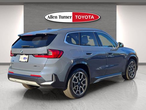 Used 2024 BMW X1 xDrive28i w/ Premium Package image 7