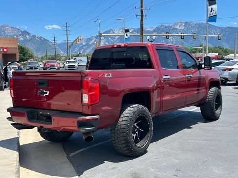 Used 2018 Chevrolet Silverado 1500 LTZ Z71 w/ LTZ Plus Package AWD/4WD image 4