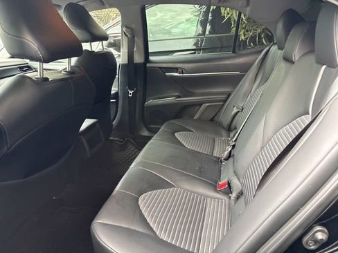 Used 2023 Toyota Camry SE image 8