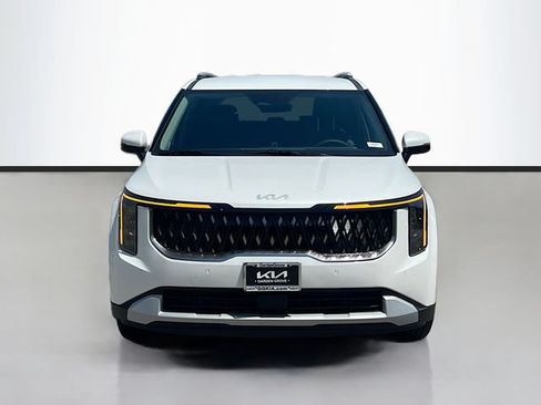New 2026 Kia Carnival EX FWD image 2