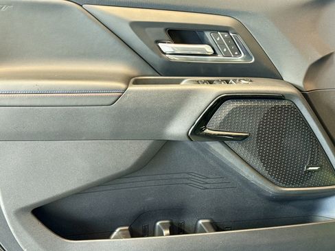 Used 2025 Chevrolet Silverado EV RST image 17