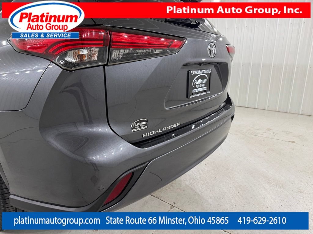 Used 2020 Toyota Highlander Limited FWD image 48