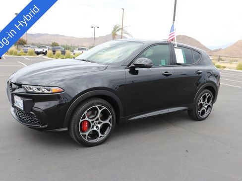 Used 2024 Alfa Romeo Tonale Veloce w/ Premium Interior Package AWD/4WD image 3