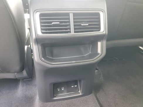 New 2026 Volkswagen Atlas Cross Sport SE FWD image 13
