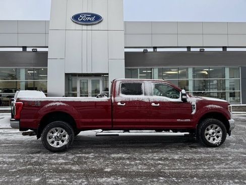 Used 2019 Ford F350 Lariat w/ Chrome Package image 35