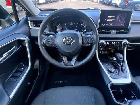 Used 2023 Toyota RAV4 XLE image 6