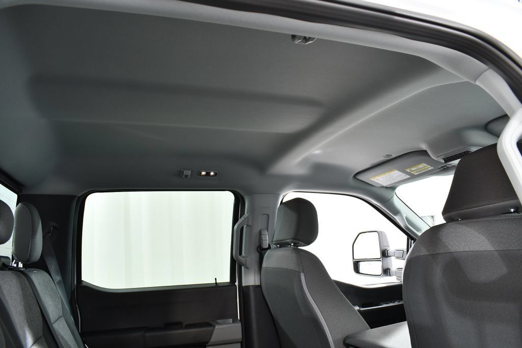 New 2027 Ford F550 4x4 Crew Cab image 18