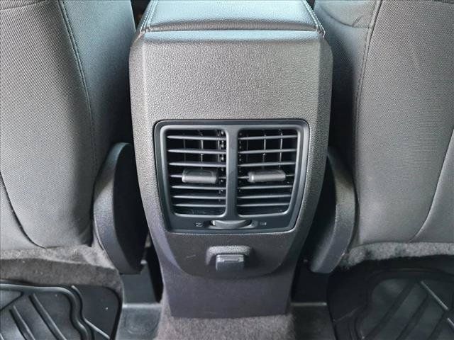 Used 2017 Ford Escape SE FWD image 17