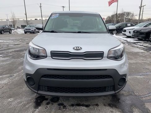 Used 2017 Kia Soul image 2