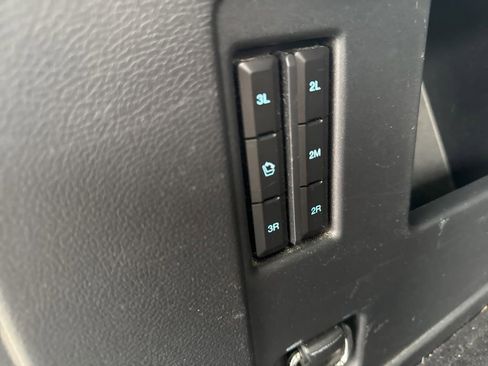 Used 2023 Ford Expedition Limited image 45