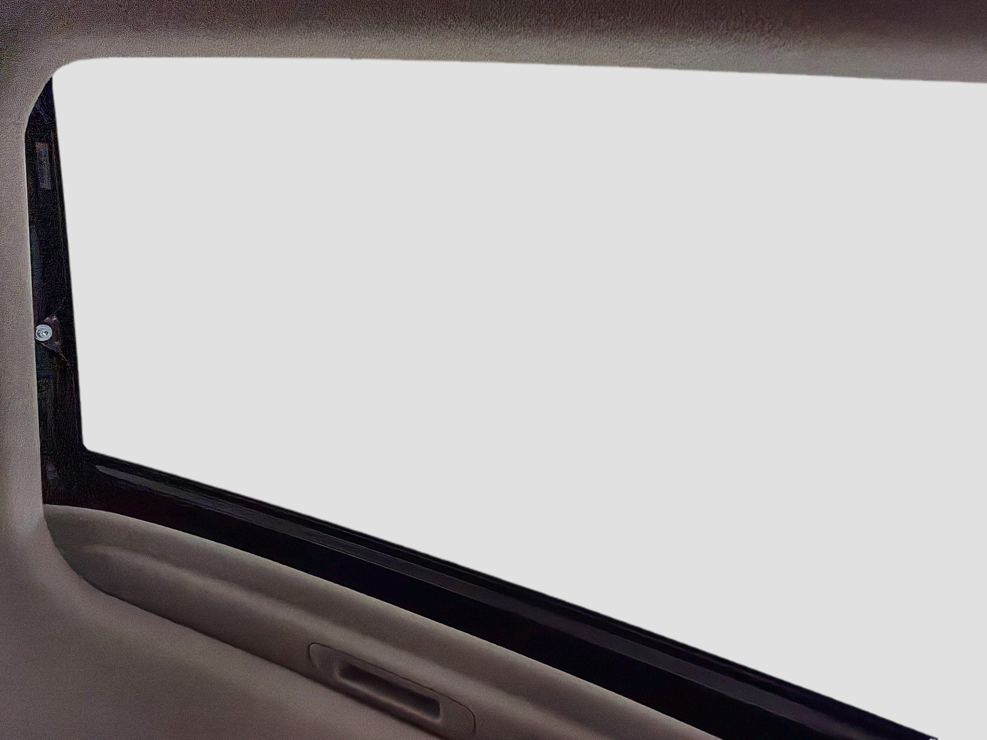 Used 2025 Hyundai Venue SEL FWD image 24