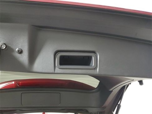 Used 2022 Nissan Rogue SV image 10