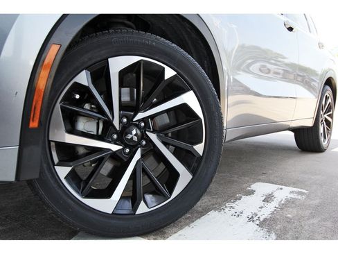 Used 2023 Mitsubishi Outlander FWD image 28