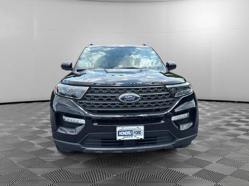 Used 2023 Ford Explorer XLT w/ Equipment Group 202A AWD/4WD image 7