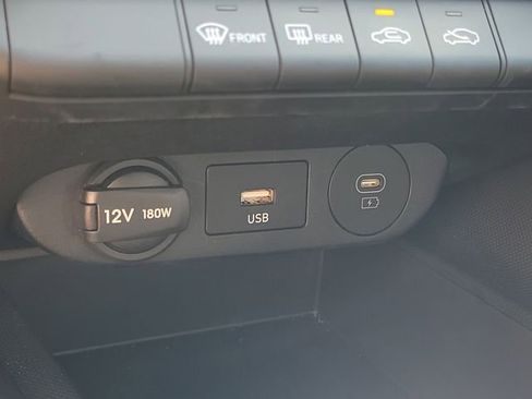 Certified 2025 Hyundai Elantra Hybrid FWD image 11