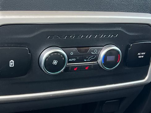 Used 2022 Ford Expedition Limited image 15