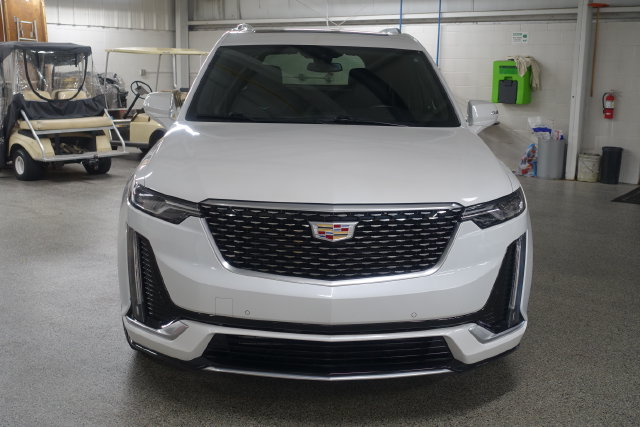Used 2024 Cadillac XT6 Luxury w/ LPO, Floor Liner Package AWD/4WD image 2