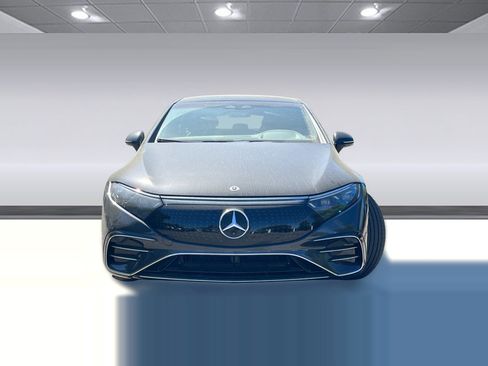 Used 2023 Mercedes-Benz EQS 580 4MATIC Sedan image 5