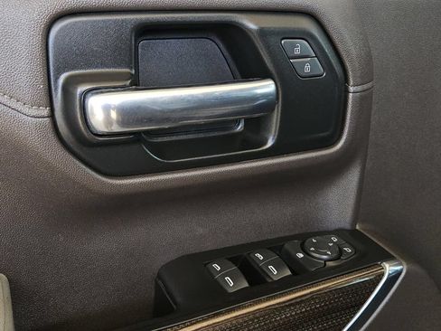 Used 2019 Chevrolet Silverado 1500 LT Trail Boss AWD/4WD image 29