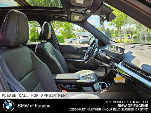 Used 2025 BMW X1 xDrive28i w/ Technology Package AWD/4WD image 11