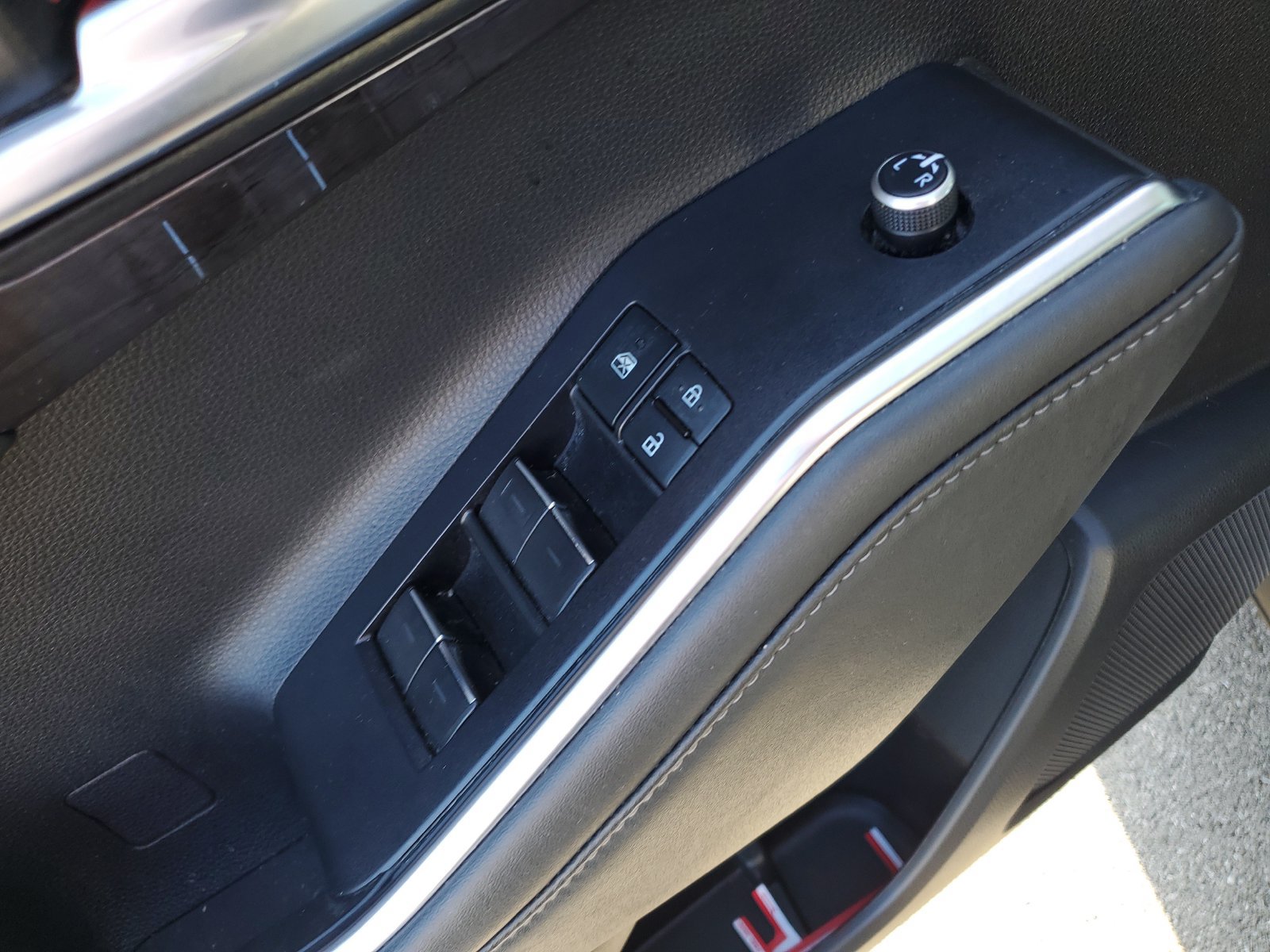 Used 2022 Toyota Highlander Limited AWD/4WD image 23