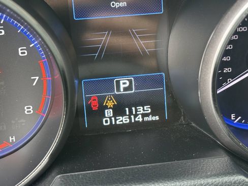 Used 2018 Subaru Outback 3.6R Touring image 15