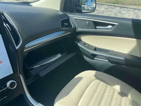 Used 2022 Ford Edge SEL w/ Convenience Package image 34