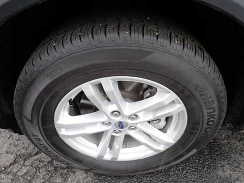 Certified 2023 Ford Explorer XLT w/ Equipment Group 202A image 12