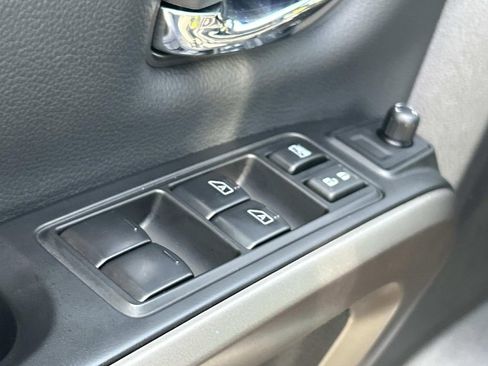 Certified 2024 Nissan Titan SV w/ SV Bronze Edition Package RWD image 19
