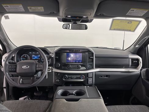 Used 2022 Ford F150 XLT w/ Trailer Tow Package image 2