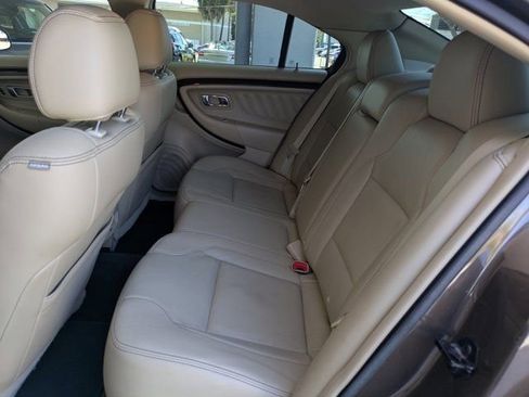 Used 2016 Ford Taurus Limited image 17