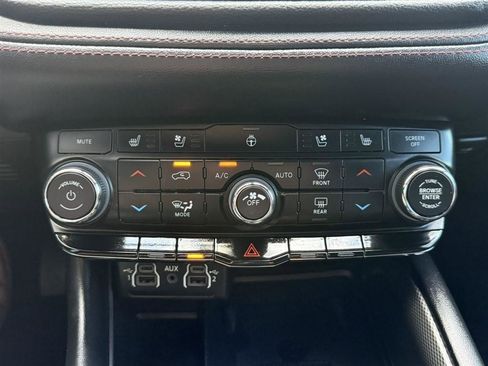 Used 2022 Dodge Durango R/T w/ Blacktop Package AWD/4WD image 41