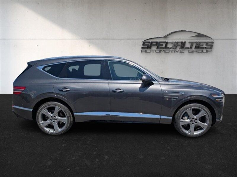 Used 2022 Genesis GV80 2.5T w/ Prestige Package 04 AWD/4WD image 11