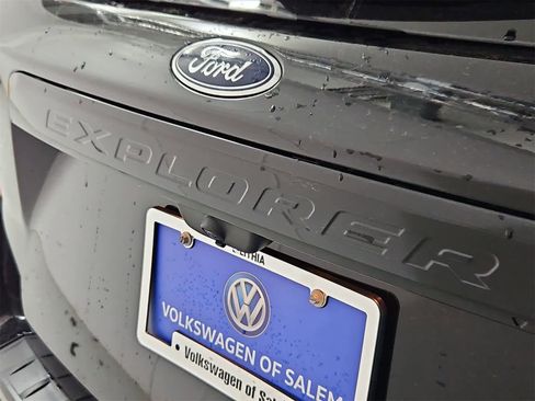 Used 2021 Ford Explorer ST w/ Premium Technology Package image 12