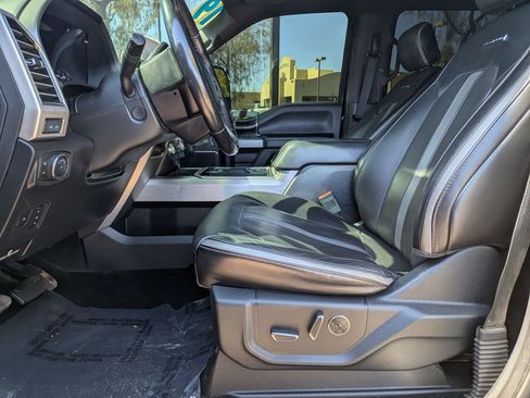 Used 2019 Ford F250 Platinum w/ Platinum Ultimate Package AWD/4WD image 22
