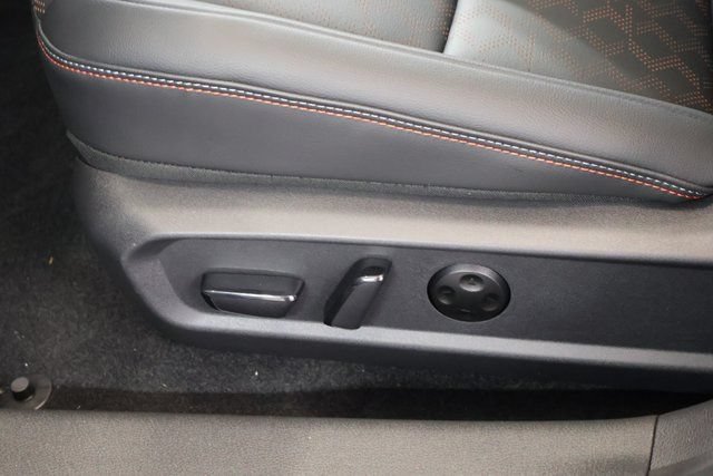 New 2026 Nissan Sentra SR w/ SR Premium Package FWD image 13
