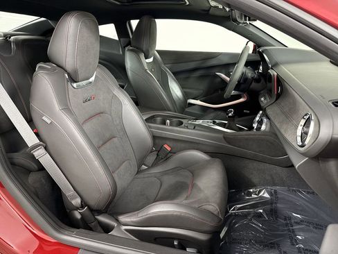 Used 2022 Chevrolet Camaro ZL1 RWD image 24