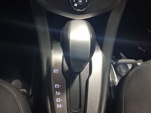 Used 2020 Chevrolet Sonic LT FWD image 28