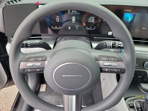 Certified 2026 Hyundai Kona SE image 19