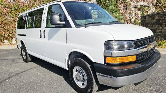 Used 2015 Chevrolet Express 3500 LT w/ LT Preferred Equipment Group RWD image 3