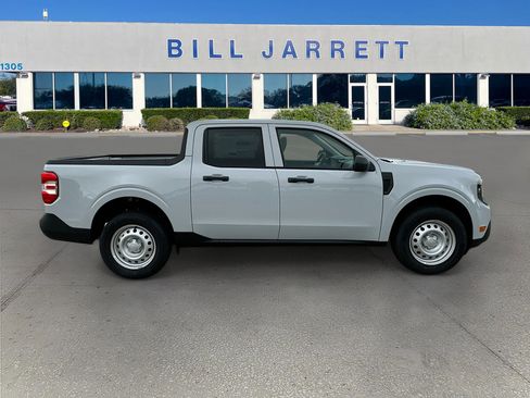 New 2025 Ford Maverick XL w/ Equipment Group 102A image 3
